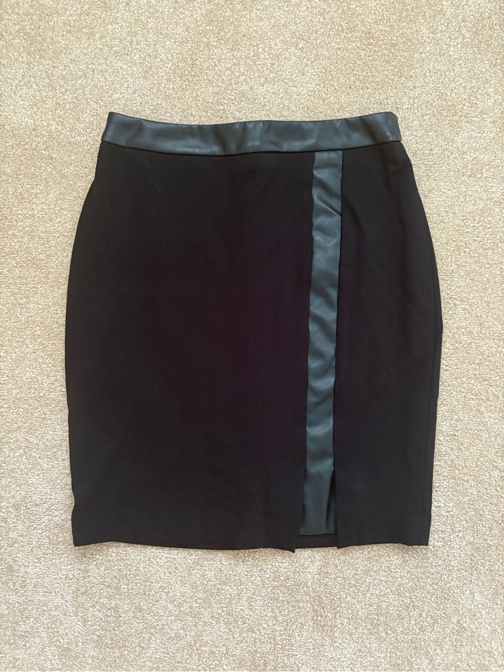 WHBM Black Faux Leather Trim Pencil Skirt Size 2